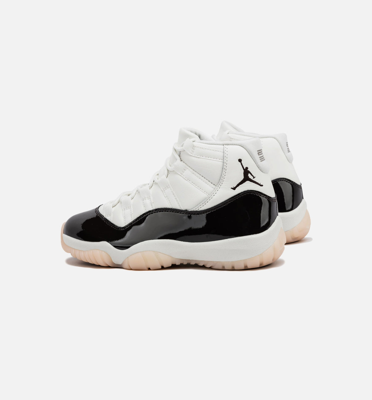 Air Jordan 11 Retro Neapolitan – Women's Lifestyle Shoe in Sail/Velvet Brown/Atmosphere