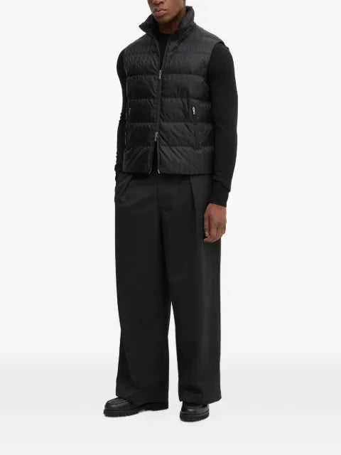 Armani Exchange logo-print quilted gilet
