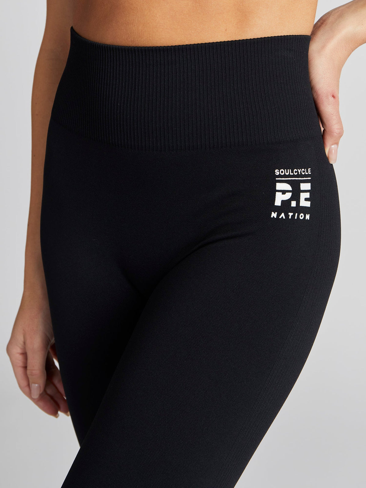 RESTORE SEAMLESS LEGGING