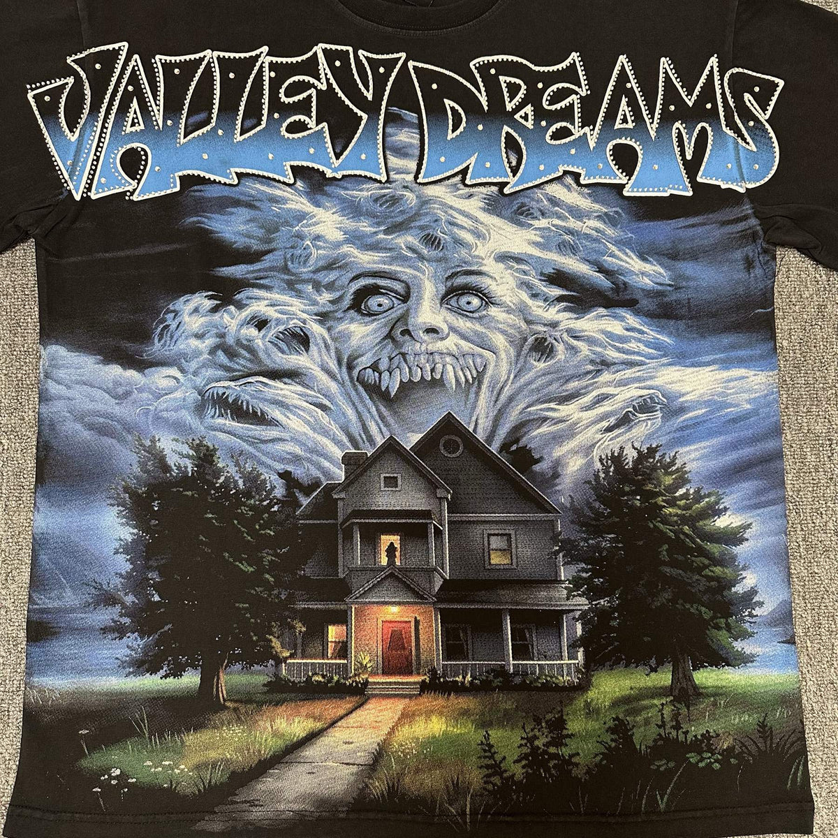 VALE USA Valley Dreams Haunted House Graphic T-Shirt