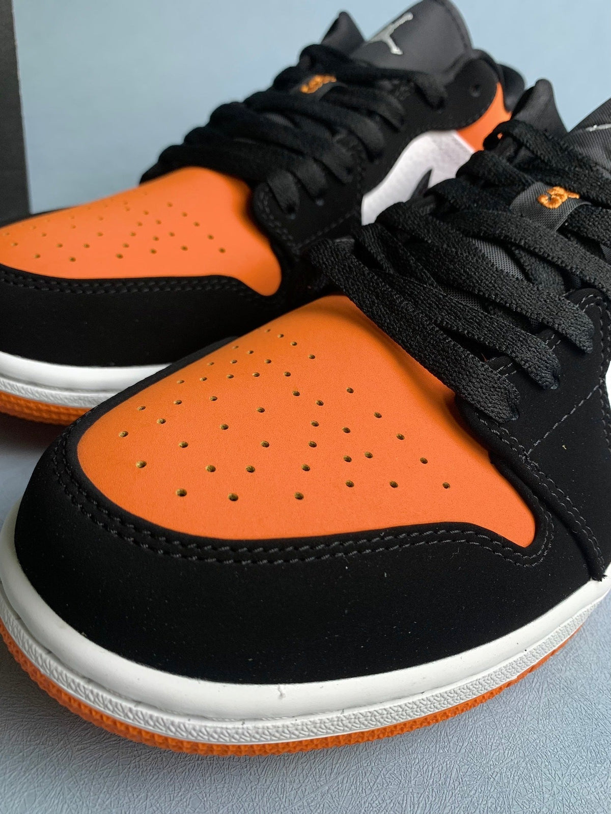 Air Jordan 1 Low Black Shattered Backboard 553558-128 Unisex Sneakers
