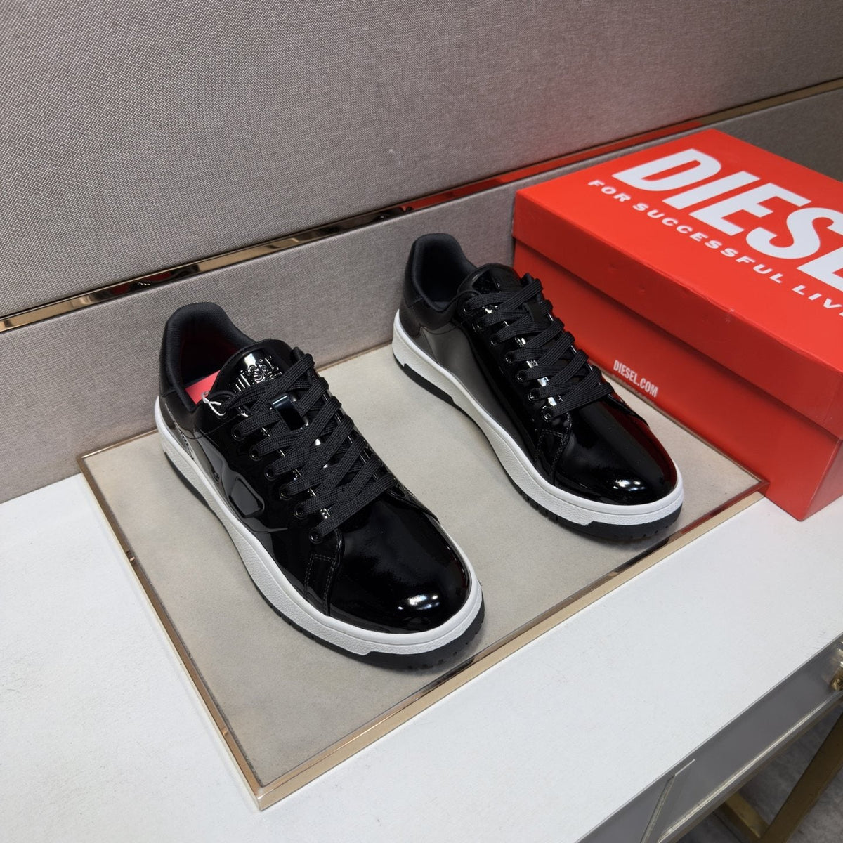 Diesel Men's Glossy Black Low-Top Sneakers