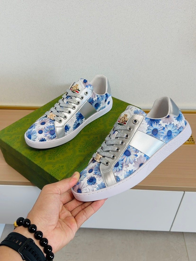 Gucci Floral Low-Top Sneakers