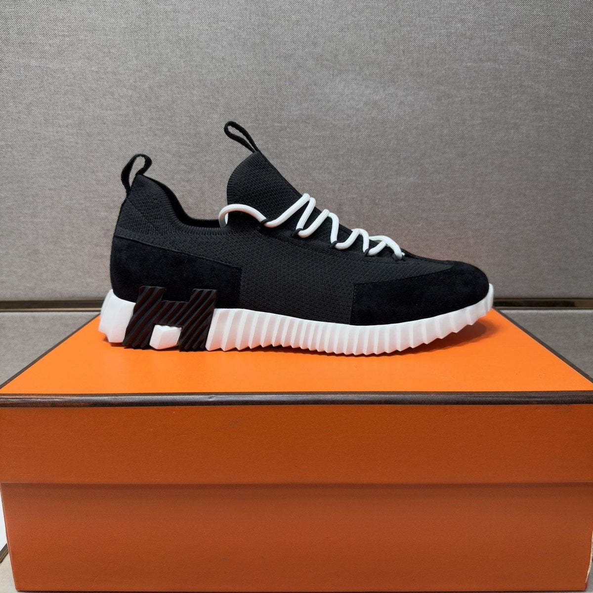 Hermès Men's Color-Block Low-Top Sneakers - Ribbed Outsole