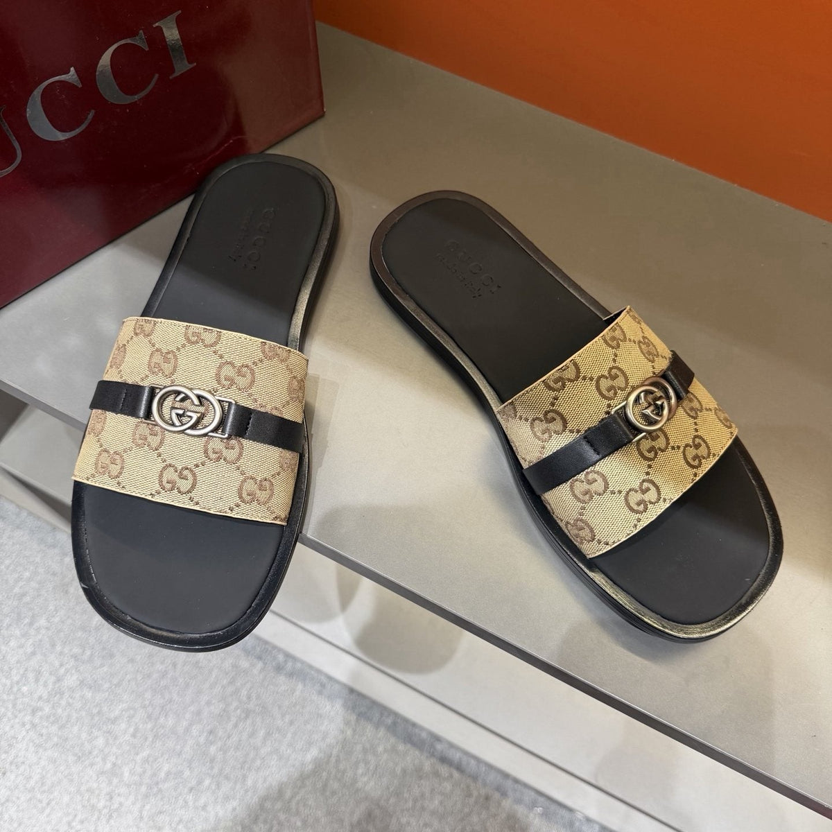 Gucci Patterned Strap Slide Sandals - Open Toe