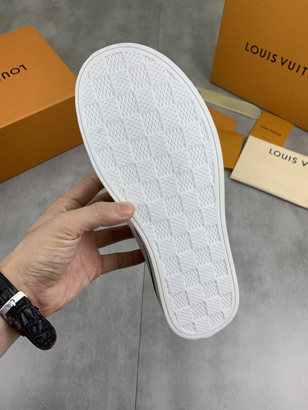 Louis Vuitton Run 2.0 Low-Top Sneakers